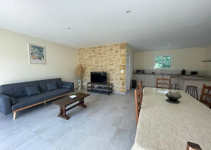 Les Pins*calme*confort*piscine